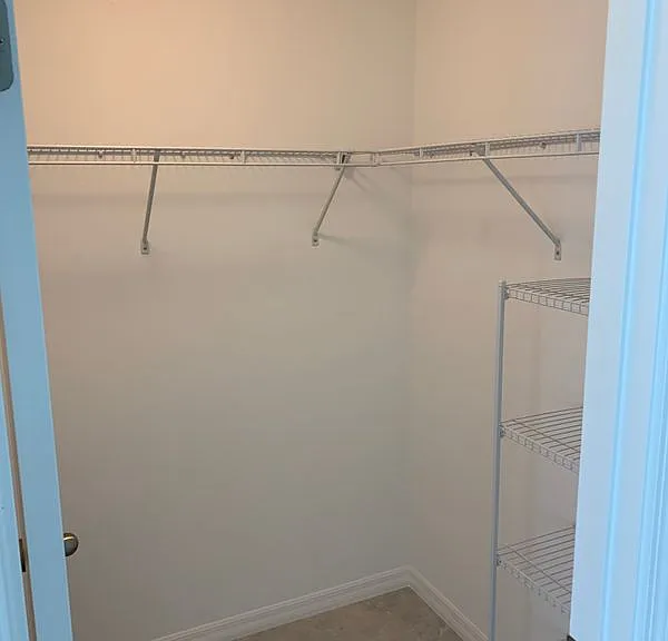 124 Plain View Dr #B — Photo 2