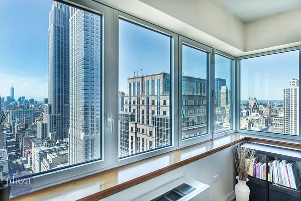 Sold by Plaza Real Estate Group | media 19