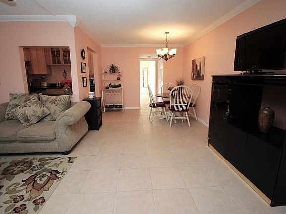 4th image of 51 Windsor #C