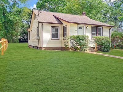 46 11th Avenue, Huntington Station, NY, 11746