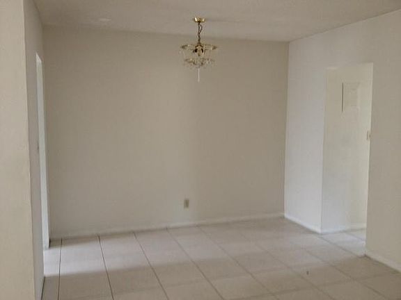 3rd image of 2506 Pierce St