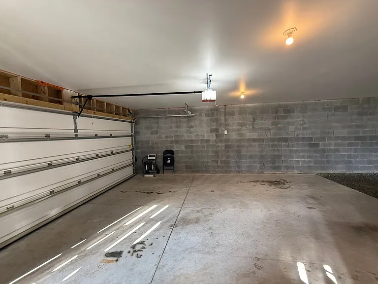 219 Winding River Dr — Photo 31