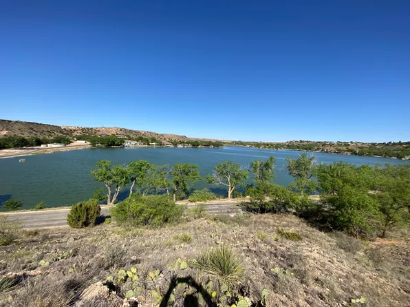 76 E Lakeshore Dr, Ransom Canyon, TX 79366