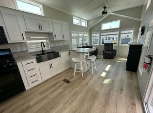 191 Tatnic Rd #106, Wells, ME 04090