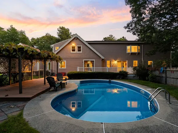 113 S Meadow Rd, Plymouth, MA 02360