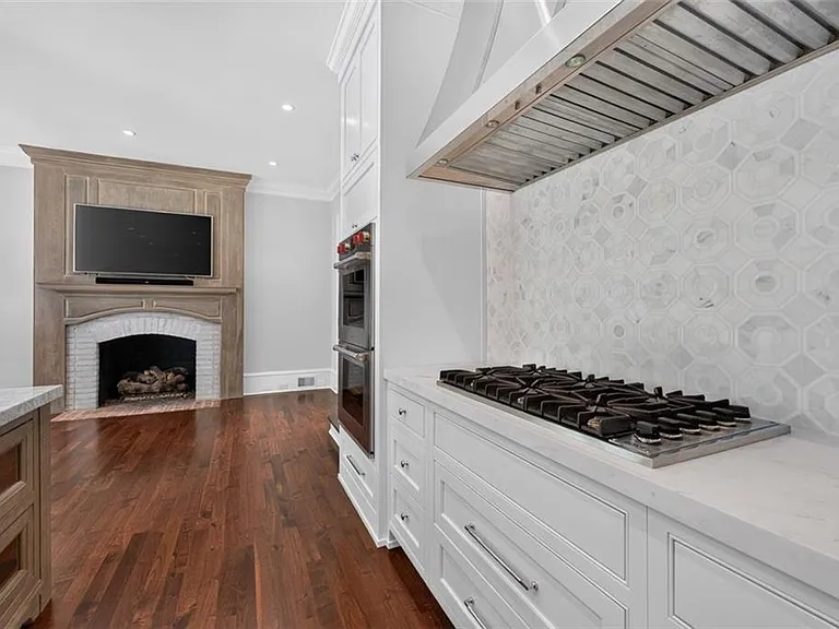 140 Valley Rd NW — Photo 24