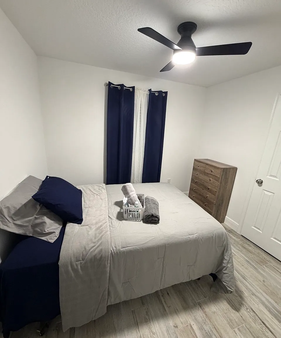 4 bed, 1096 sqft, $750 — Photo 1