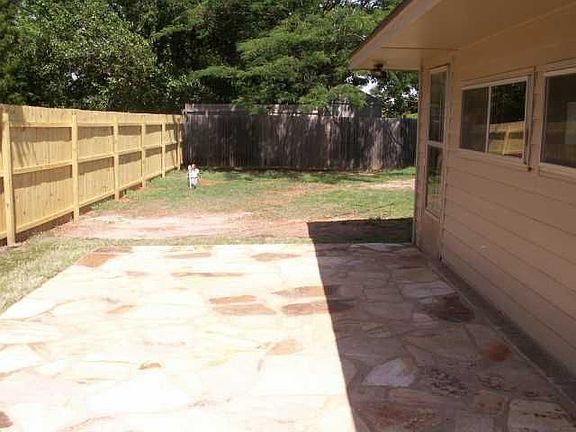 New flagstone pation is perfect for entertaining