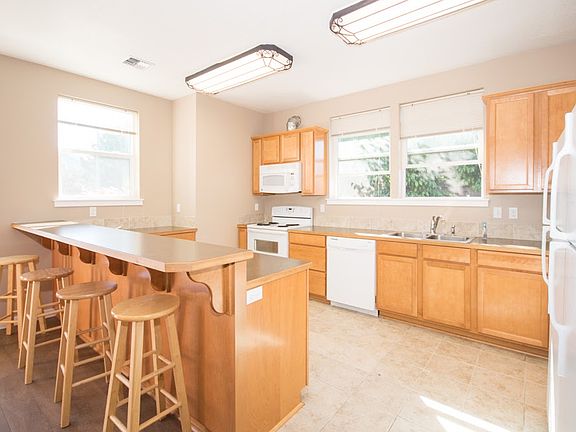 3rd image of 1110 NW 27th St