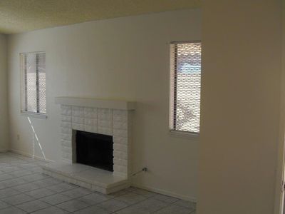 3212 E Avenue S1, Palmdale, CA, 93550