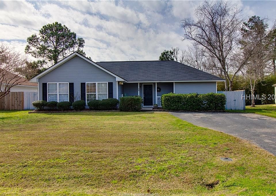 1st image of 44 Shamrock Cir