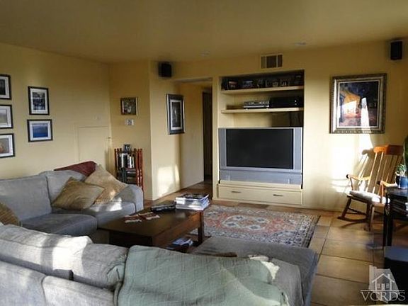 4th image of 2653 Whitechapel Pl