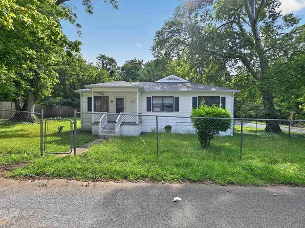 1572 White St, Dolomite, AL 35061