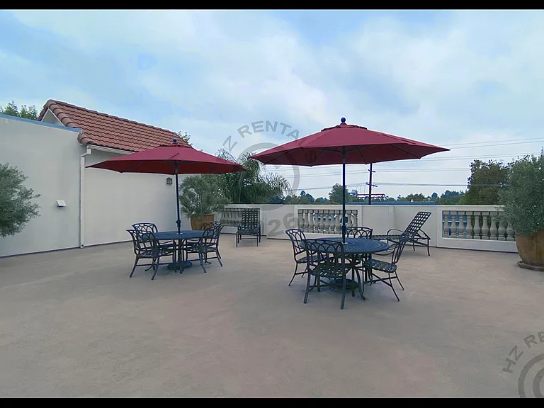 12140 Moorpark St #108 — Photo 14