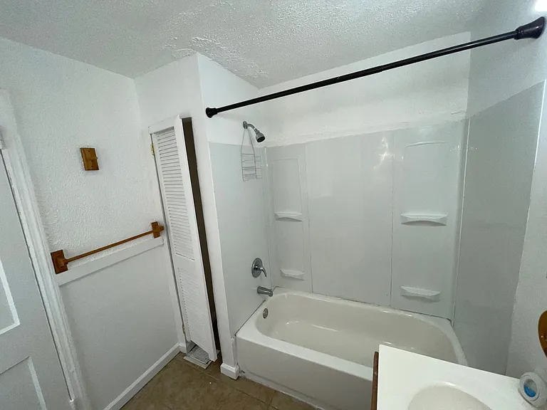 5 N Cannon Dr — Photo 11