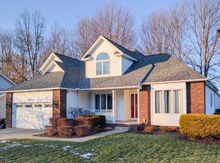 2527 Mallory Ln, Stow, OH 44224