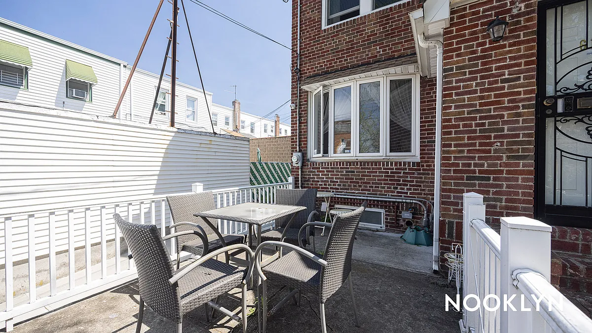 Building Photo - 61-11 64th St #1