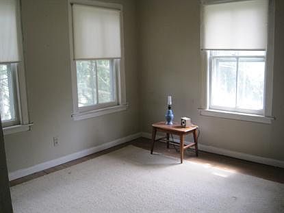 2nd image of 141A Kiel Ave