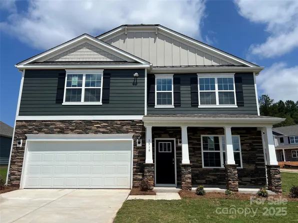 3319 Colorado Blue Ct, Gastonia, NC 28056