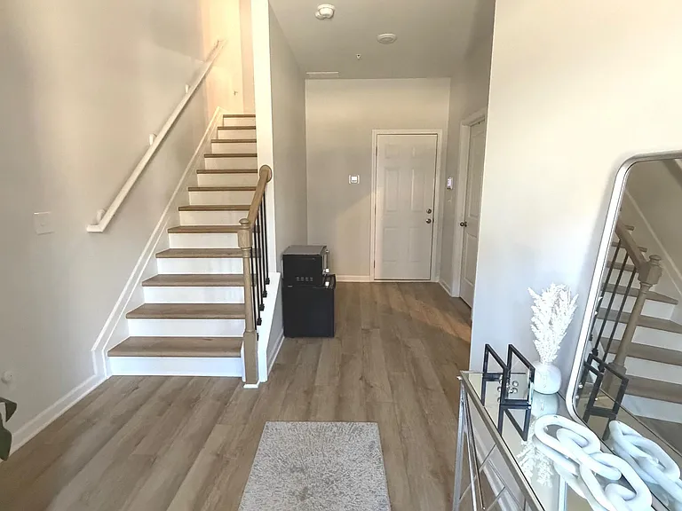205 Wallace St — Photo 18