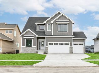 1511 NW Benjamin Dr, Ankeny, IA 50023