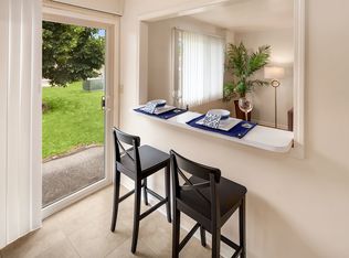 Muskegon Townhouses, Muskegon, MI 49442
