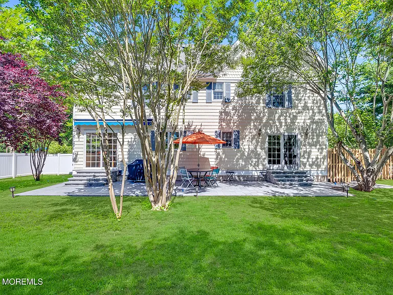 402 Morgan Pkwy — Photo 5