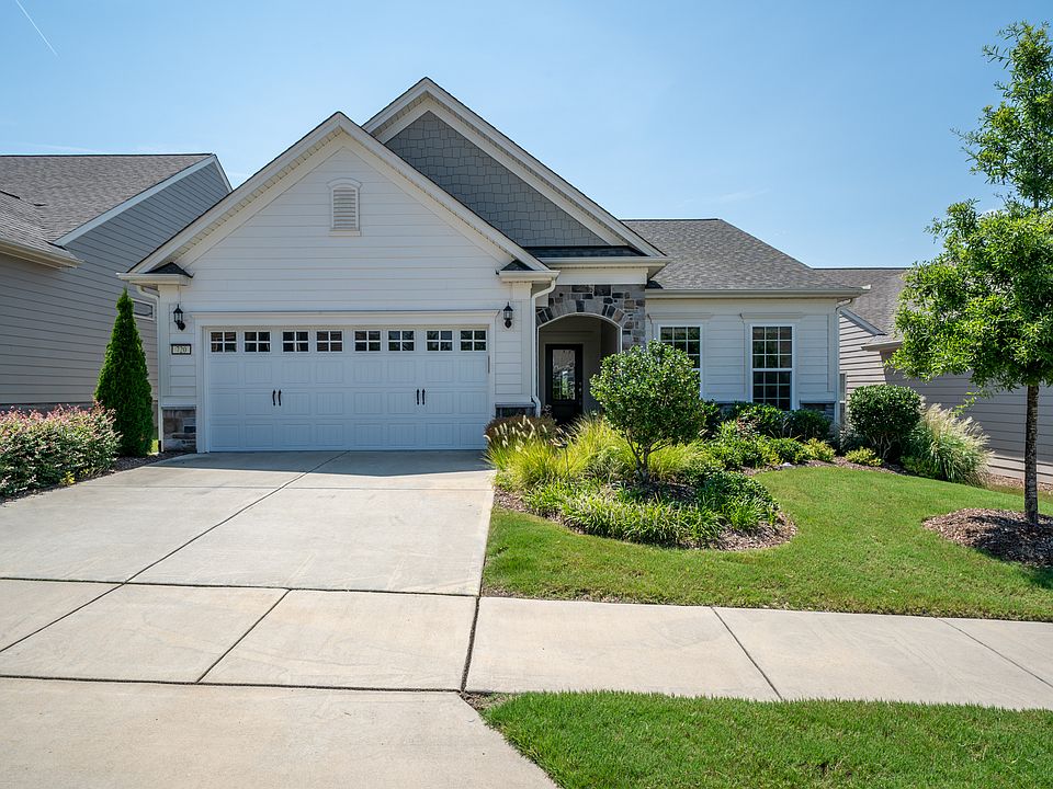 1st image of 720 Gaston Manor Dr