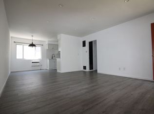 7121 Woodman Ave., Van Nuys, CA 91405