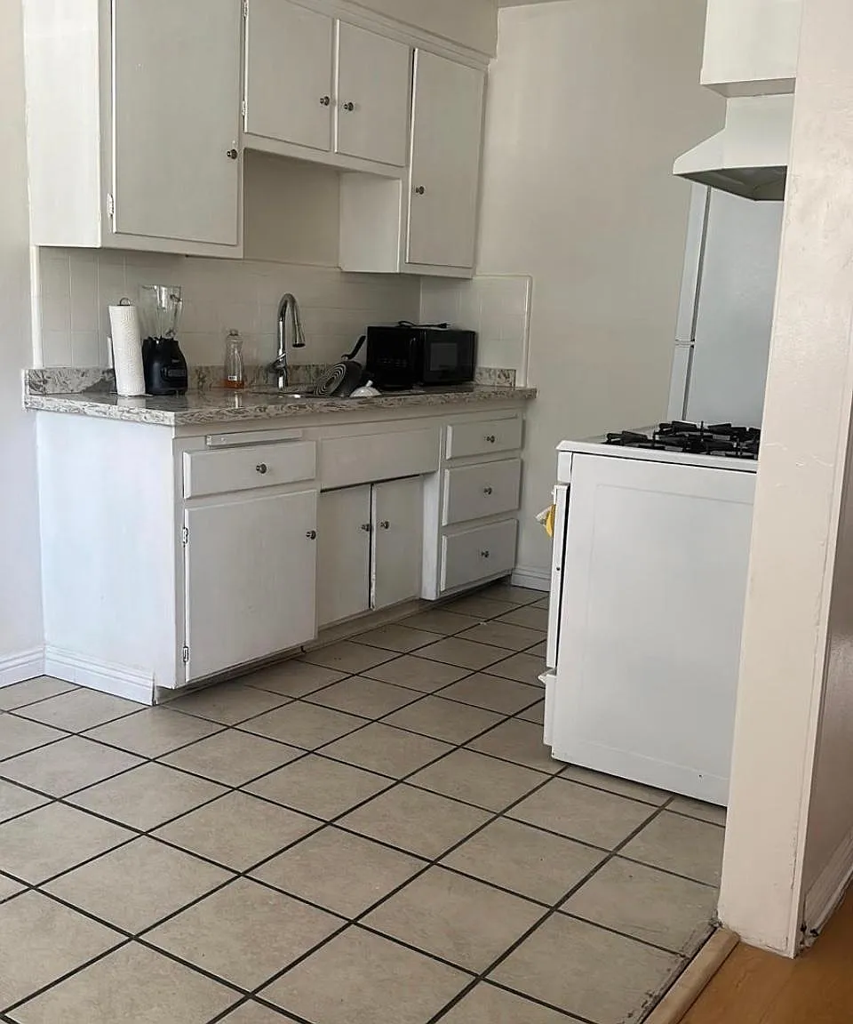 11314 Firmona Ave — Photo 2