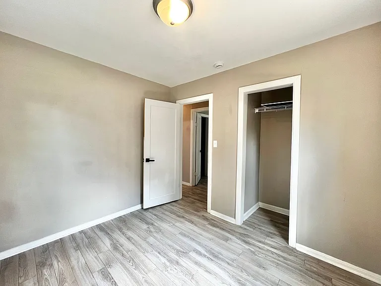704 Welch Ave — Photo 12