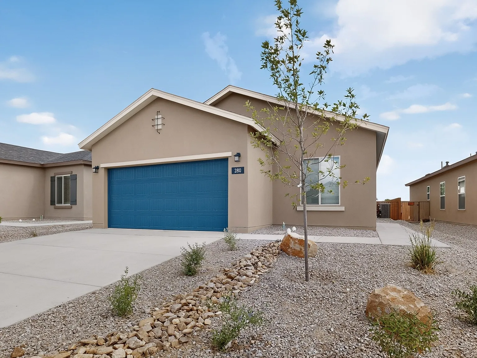 4 bed, 1537 sqft, $2,350 — Photo 4