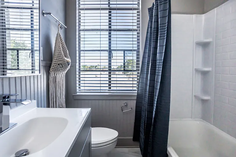 Kimbrough Tower Apartments — Photo 9