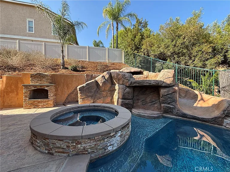 7459 Tuolumne Ln — Photo 32