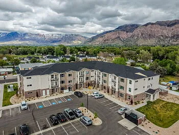 2 bed, 2.0 bath, 969 sqft, $1,345 — Photo 4
