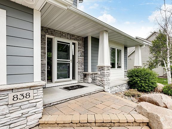2nd image of 838 Savanna Trl