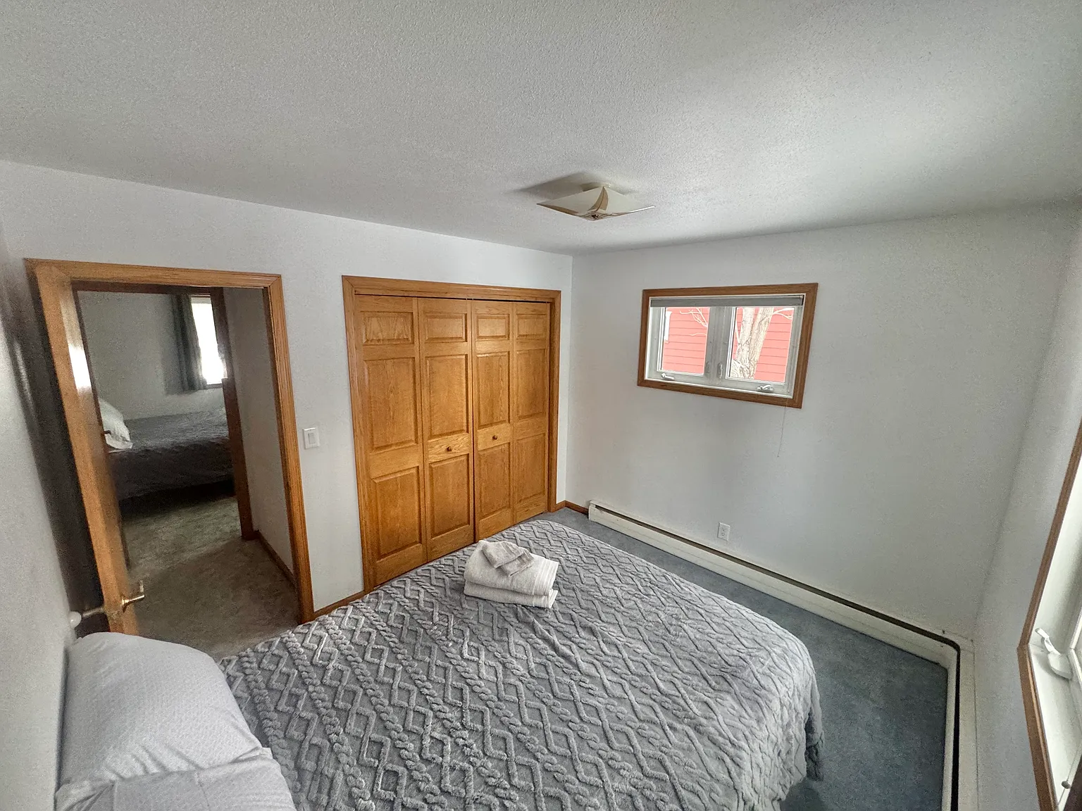 3 bed, 1200 sqft, $2,250 — Photo 4