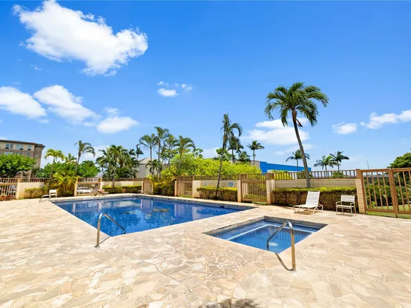 1060 Kamehameha Hwy APT 507B, Pearl City, HI 96782
