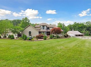 7461 Stein Rd, Zionsville, PA 18092