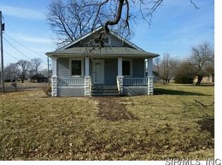900 Clinton St, Gillespie, IL 62033