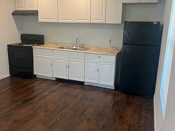 3rd image of 807 Bridier St