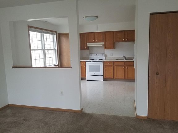 5th image of 25 S Market St APT 2