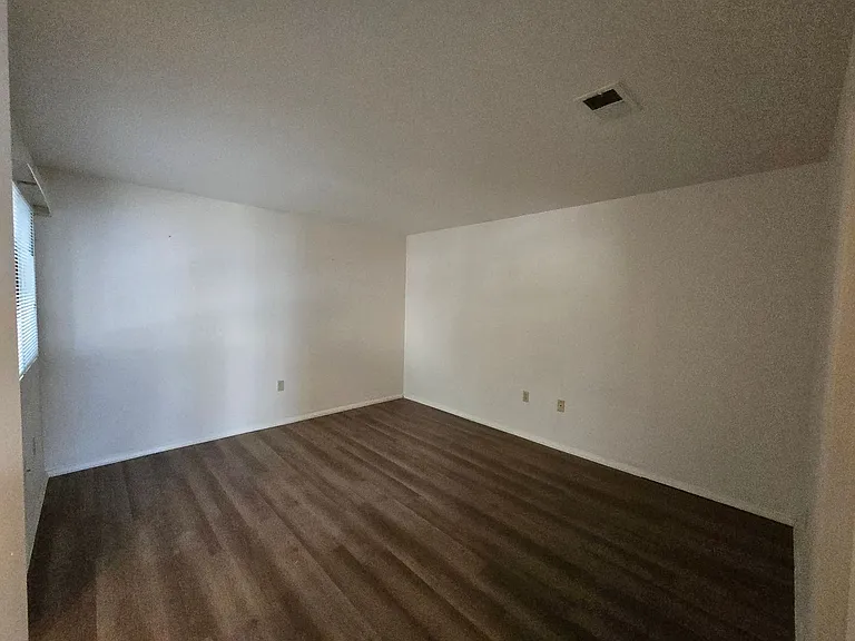 2180 Pinetop Ln #106 — Photo 16