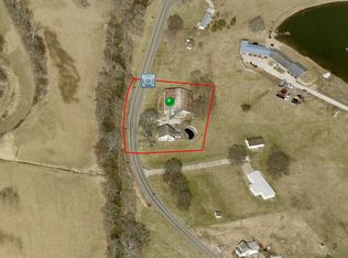 47 N Main St, Amesville, OH 45711