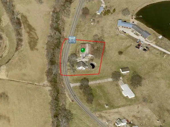 47 N Main St, Amesville, OH 45711