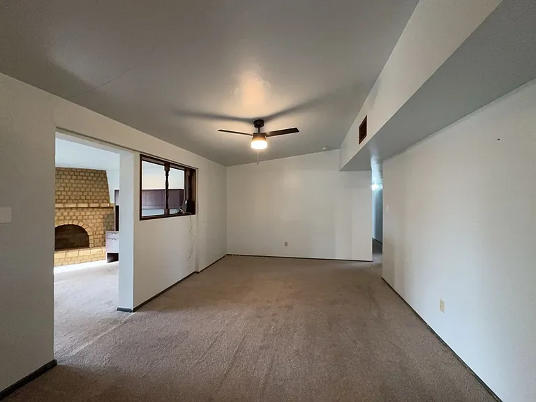 189 E James Dr — Photo 9