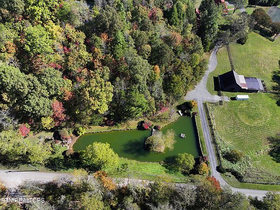 3rd image of 604 Gamble Dr