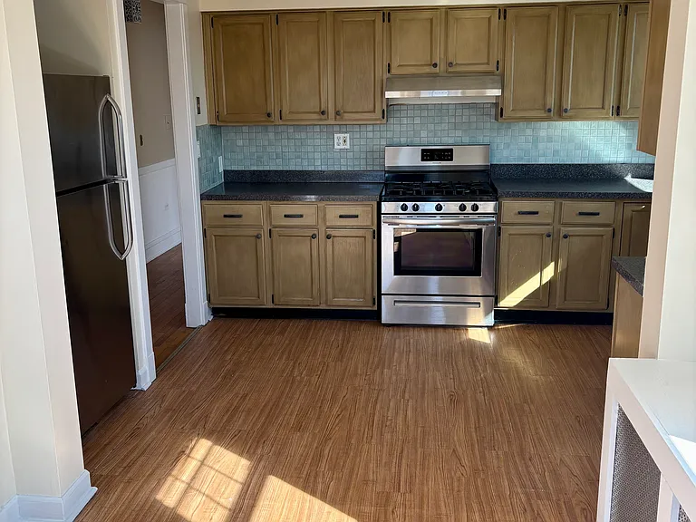 743 Gunderson Ave #2 — Photo 11