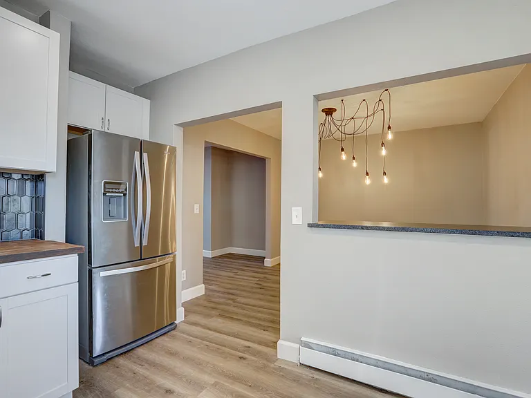 2524 N High St — Photo 16