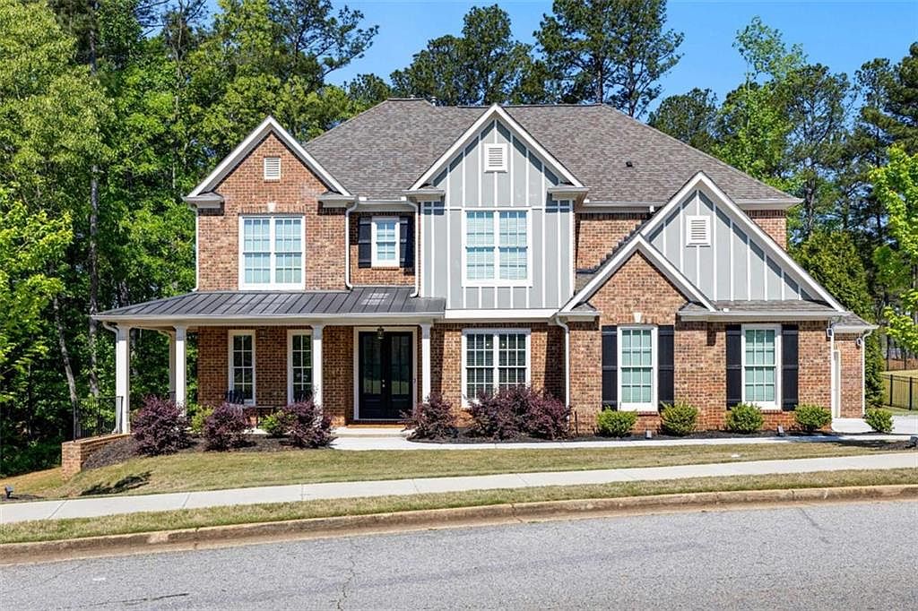 210 Manchester Ln